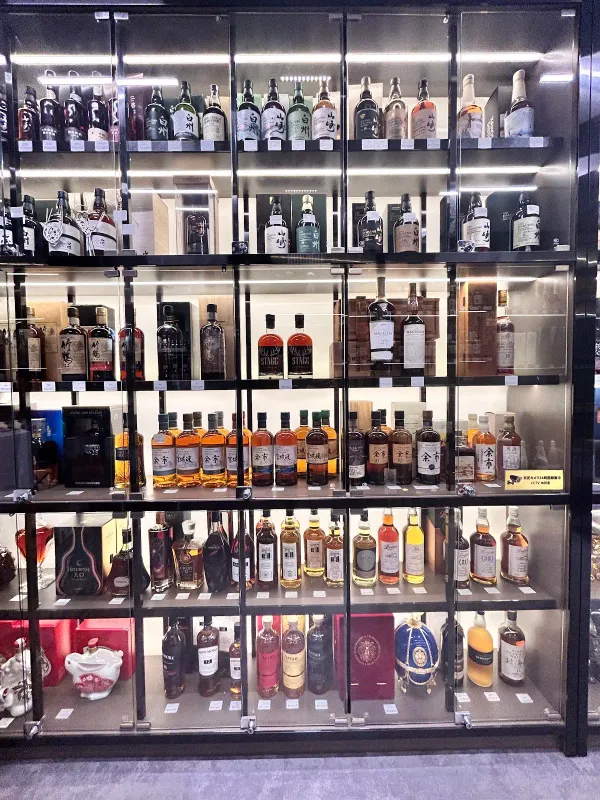 ウイスキーお酒買取&販売専門店リンクサス福岡天神店の写真2