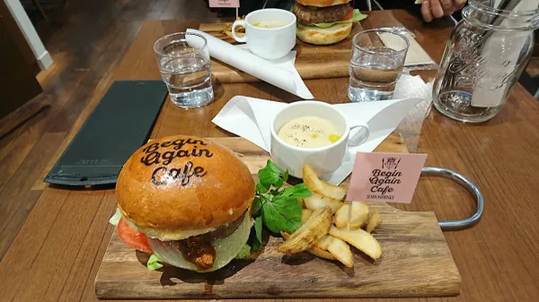 THE GUEST cafe & diner Shinsaibashi