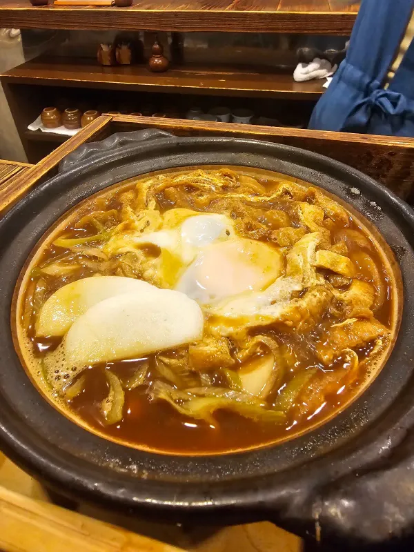黒うどん山長 原宿店の写真2