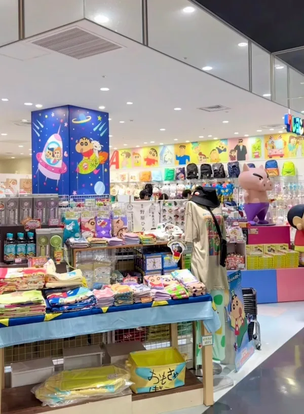 クレヨンしんちゃんオフィシャルショップ アクションデパート心斎橋店 사진 5