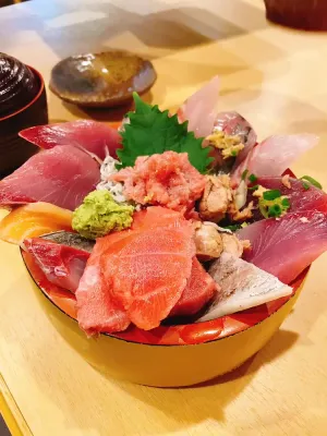 魚心亭
