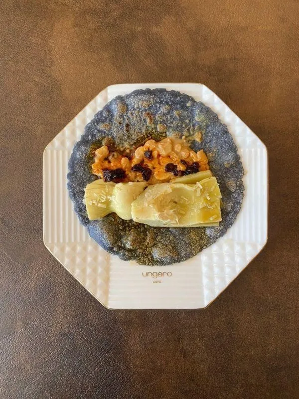 타코 우루아판(TACO URUAPAN)