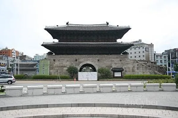 흥인지문