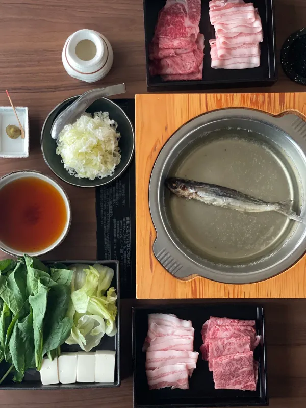 先斗町 鍋料理 あごつゆしゃぶしゃぶ山福 本店の写真3