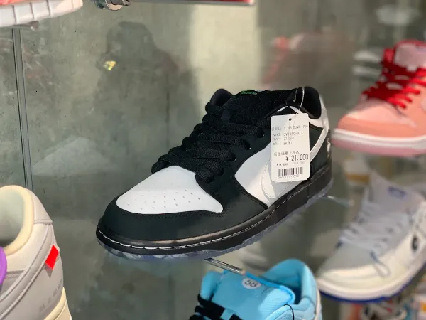 SNKRDUNK HARAJUKU（スニダン原宿店） 사진 4