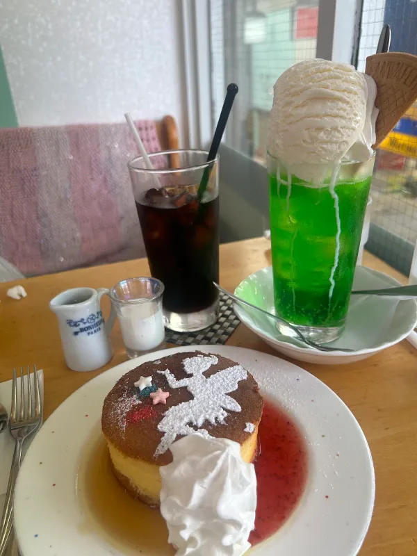 カフェ・ド・ラークの写真3