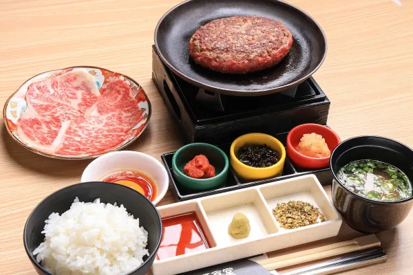 釜炊きごはんとハンバーグ タイチ食堂 東京新橋店 사진 5