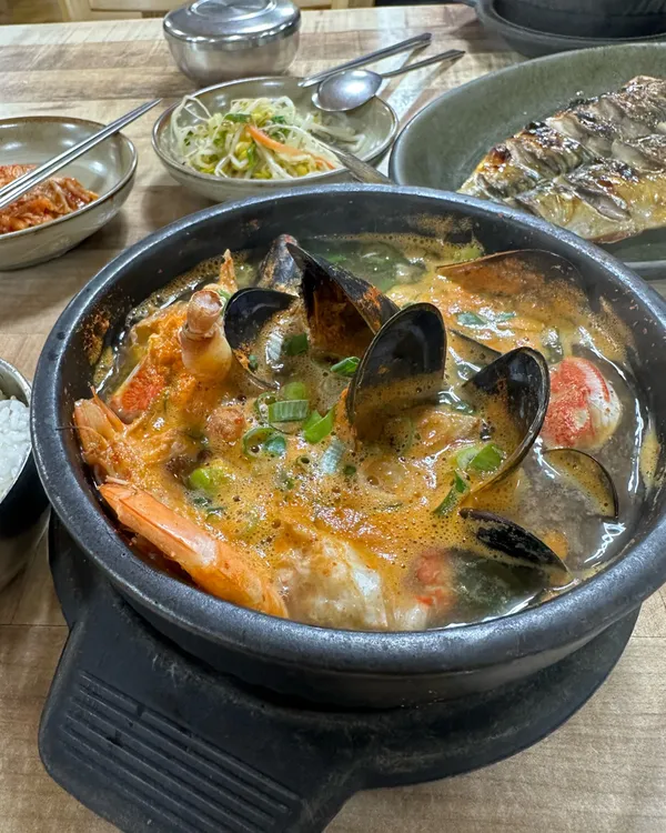 좀녀마을 뚝배기