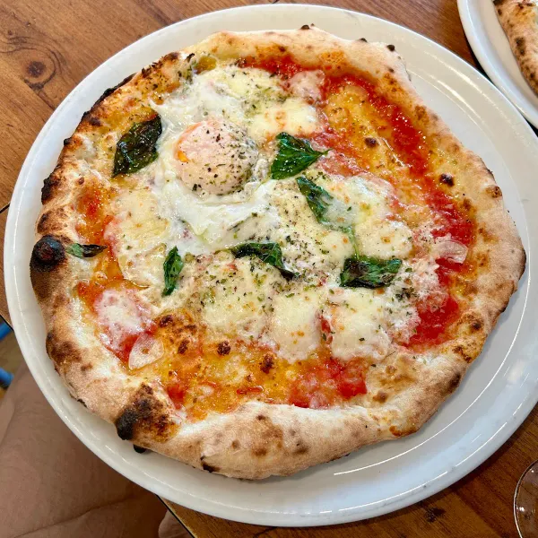 FREY's Famous Pizzeria 사진 3