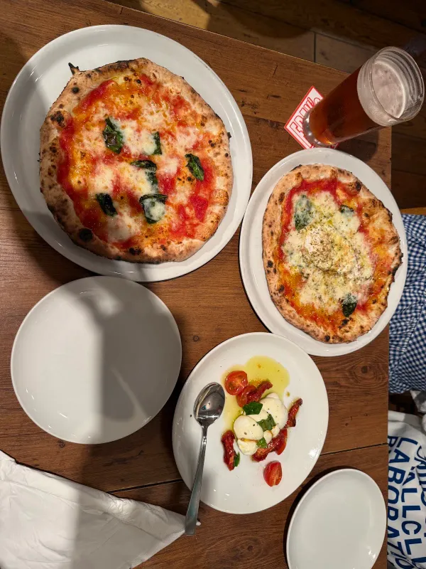 FREY's Famous Pizzeriaの写真4