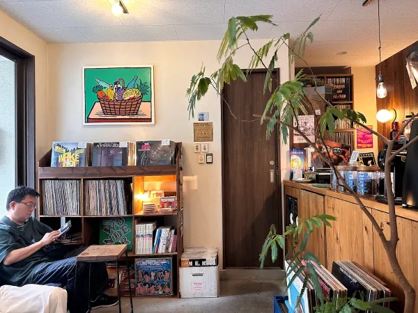 CHILL OUT COFFEE &...RECORDS 사진 3