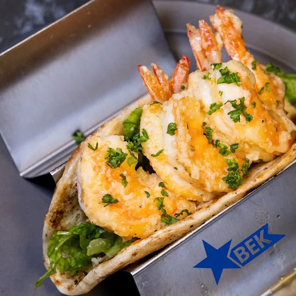 Blue Entrance Kitchen 大阪心斎橋店