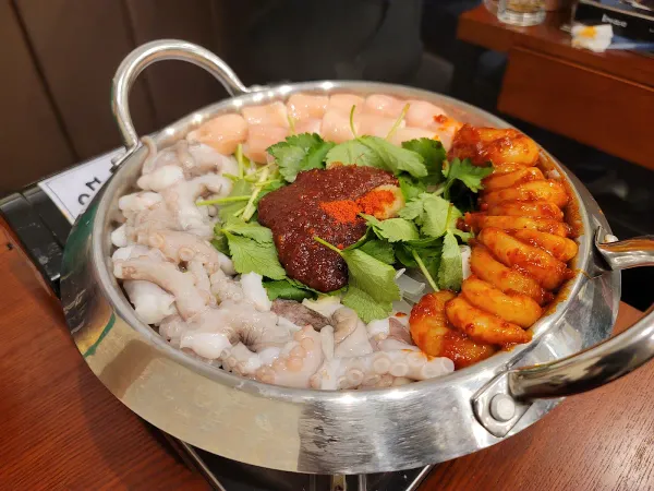 サウィ食堂 心斎橋店 사진 5