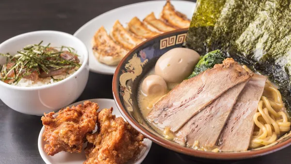 Yokohama-iekei-Ramen Shinzan Matsuyamachi 사진 3