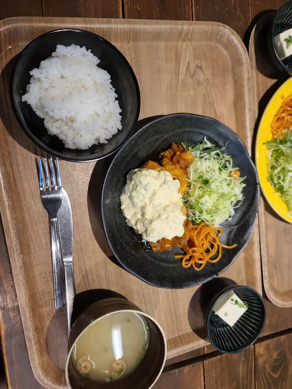 ムシャムシャ食堂本店の写真5