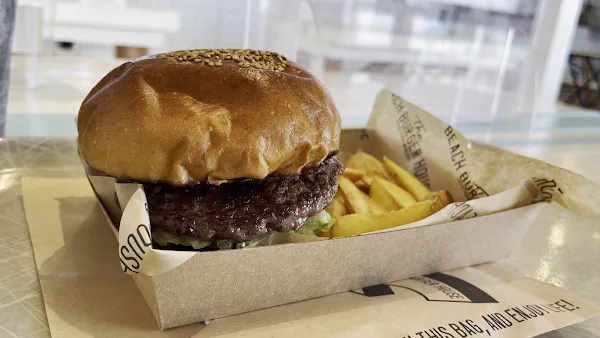 The BEACH BURGER HOUSE 사진 3