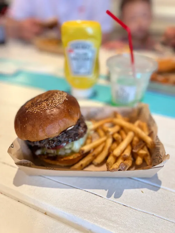 The BEACH BURGER HOUSEの写真2