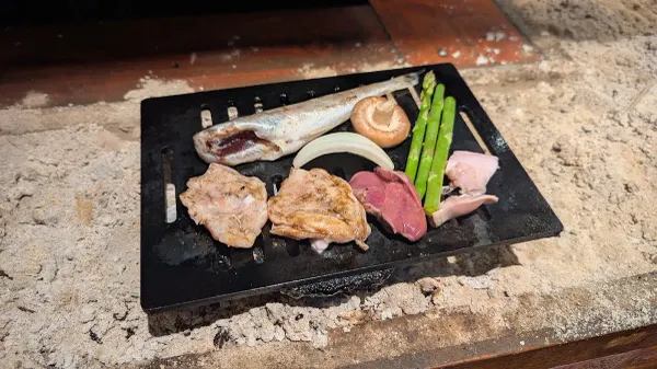 炭火ダイニング イロリ 사진 2