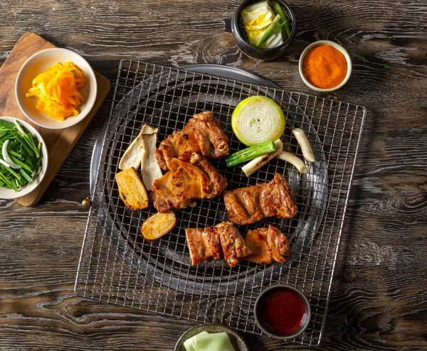 강촌숯불닭갈비 홍제점 사진 3