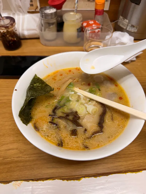 ラーメン楽々亭の写真4