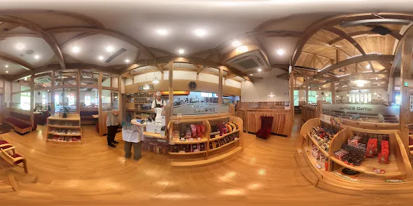 Komeda Coffee Chatan Route 58 Branch