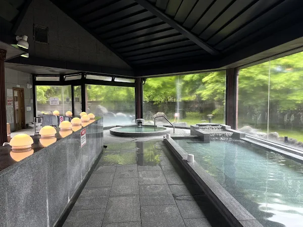 Nikkoshionsenhoyousen Yashio Hot Spring