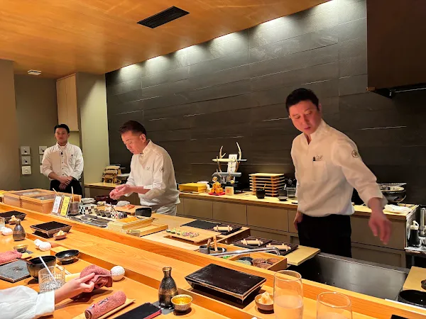 Hasshin Sushi