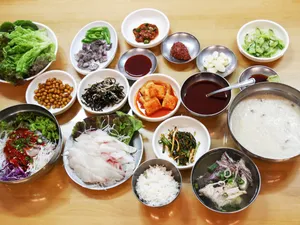 Busan Myeongmul Hoetjip