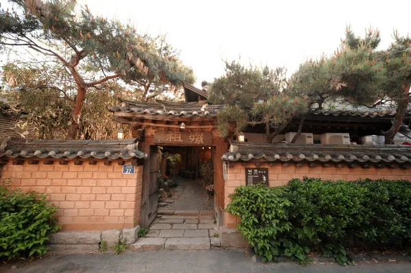 뉘조
