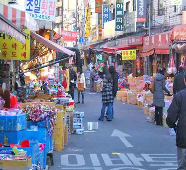 창신동문구완구시장