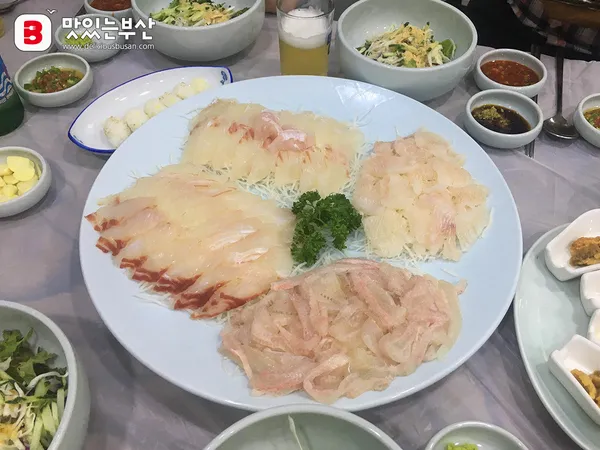 동백섬횟집 사진 3