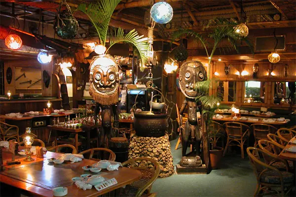SAM'S Maui Kumoji's