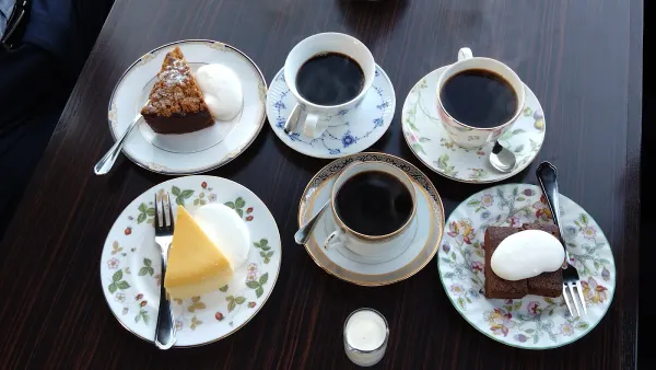 Miyakoshiyako high grown cafe 사진 5