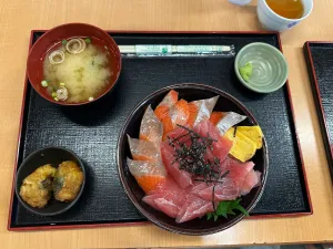 名護漁港食堂