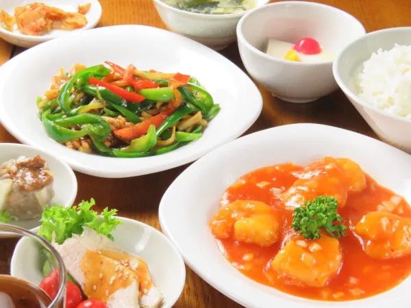 本格中華食べ放題 中国料理 青島飯店 すすきの店 사진 3