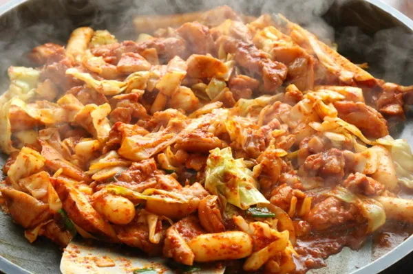 청평호반닭갈비막국수 청평본점 사진 4