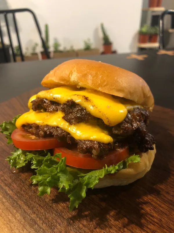 クラシックハンバーガーの写真2