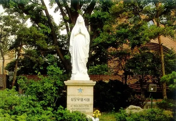 천주교 서울대교구 주교좌명동대성당 사진 4