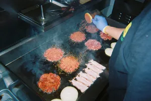 レイジバーガークラブ ソオルン店