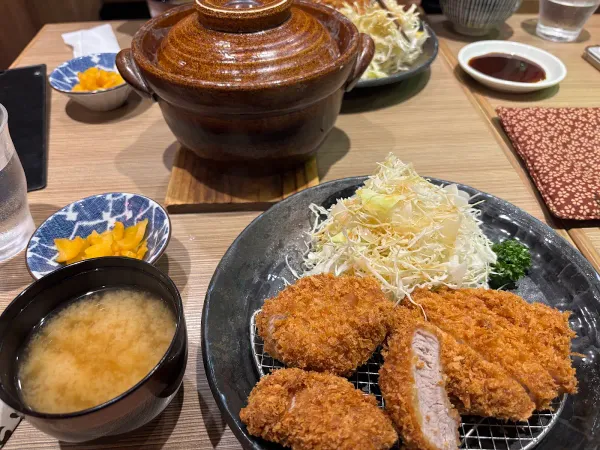 돈까스 카구라자카 사쿠라 시부야진난점 사진 3
