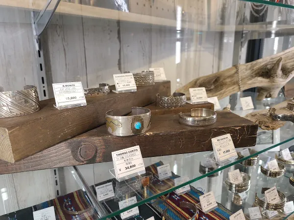 kindal yotsubashi kitahorie second hand store 사진 4
