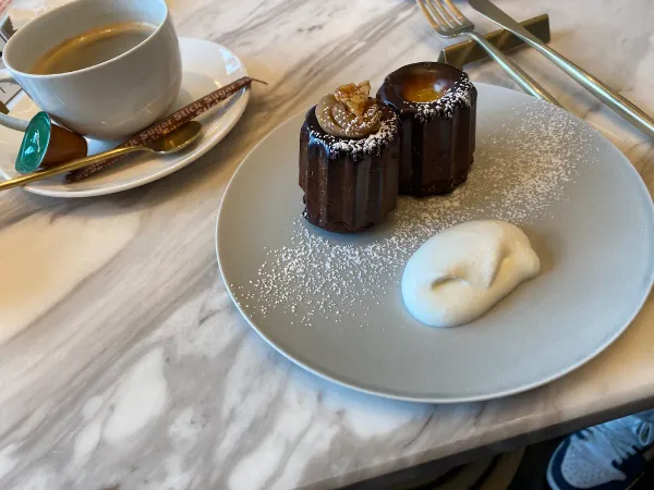カヌレ専門店 canelé de CHIANTI 渋谷スクランブルスクエア店 사진 3