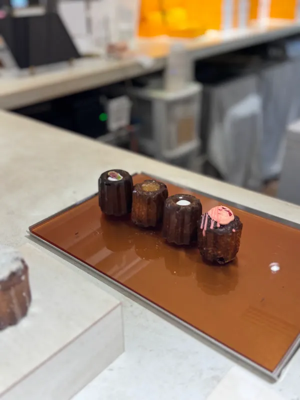 カヌレ専門店 canelé de CHIANTI 渋谷スクランブルスクエア店 사진 4