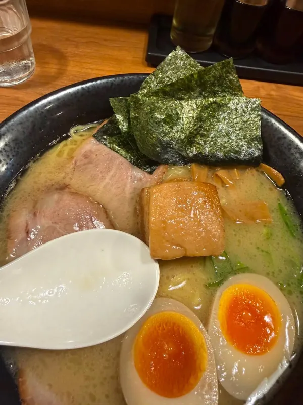 らーめん金伝丸 渋谷本店の写真3