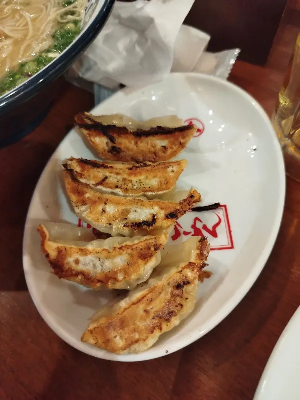 博多らーめんShinShin KITTE博多店の写真4
