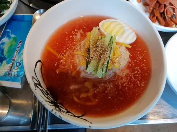 꺼멍연탄구이 신화월드점