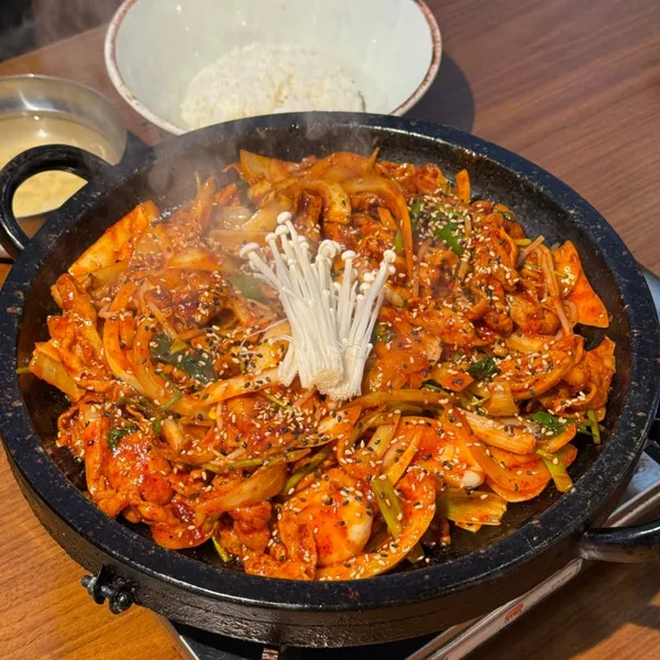 미송식탁