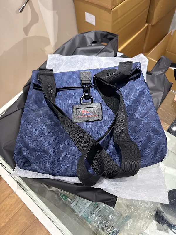 kindal nakameguro second hand store 사진 4
