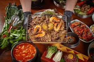Ganggyeong Bulgogi Cheonggyesan