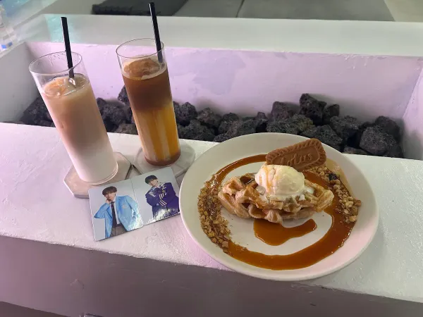 Whitely (Cafe & Bar) 사진 5
